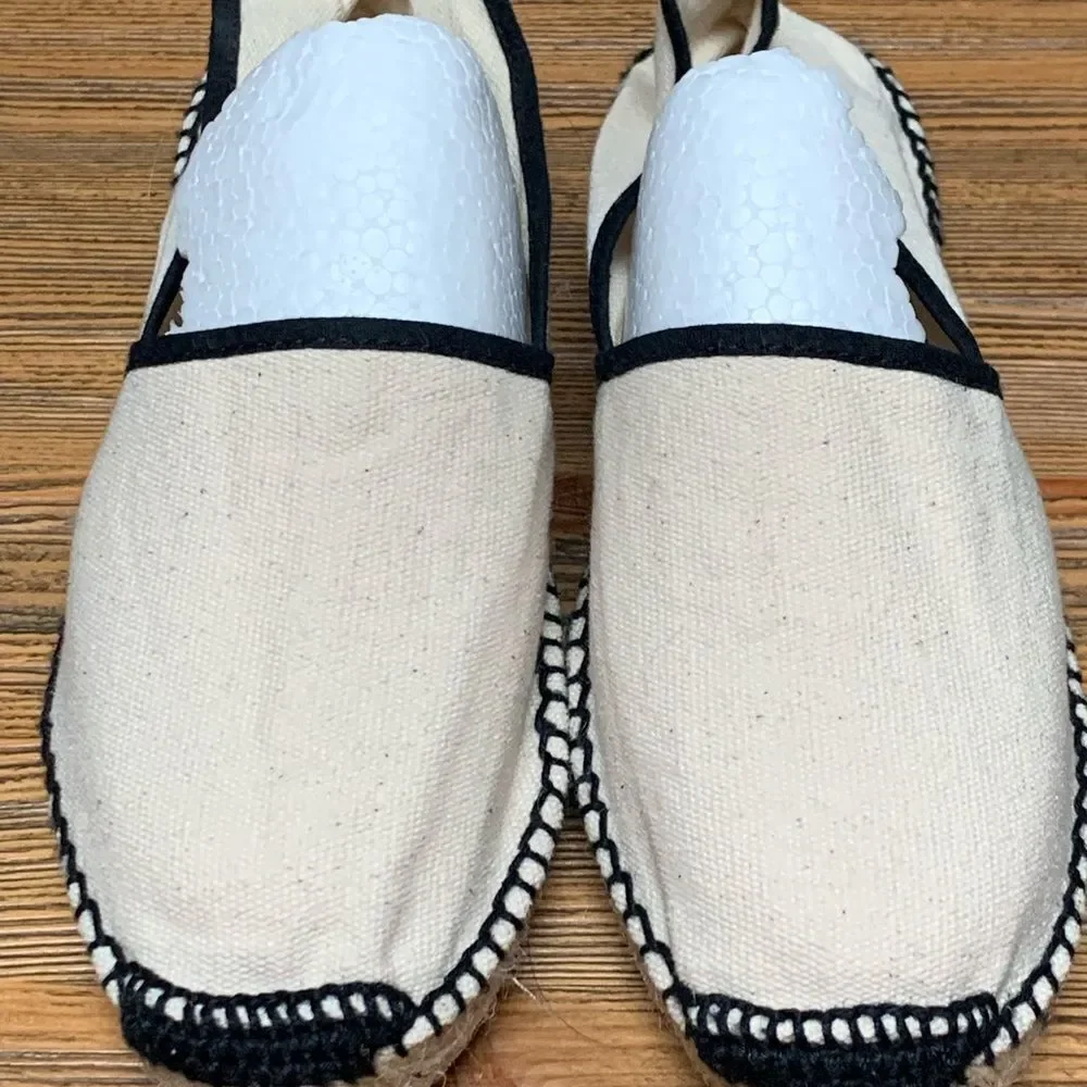 NWOT Toni Pons Cream and Black Espadrilles with Woven Fabric and Rope Soles